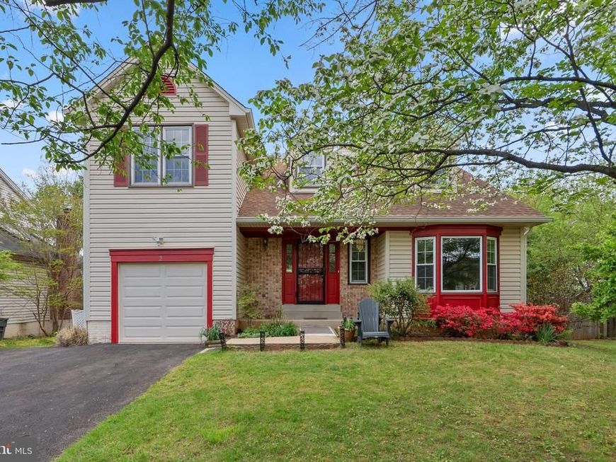 2 Norwich Court, Gaithersburg, MD 20878 Main Photo