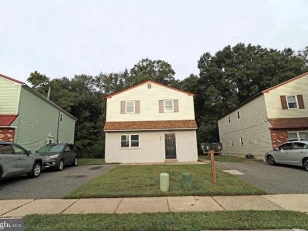 511 CORINTHIAN AVENUE, ESSINGTON, PA 19029