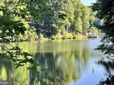 75 EAGLENEST DRIVE, MONTROSS, VA 22520