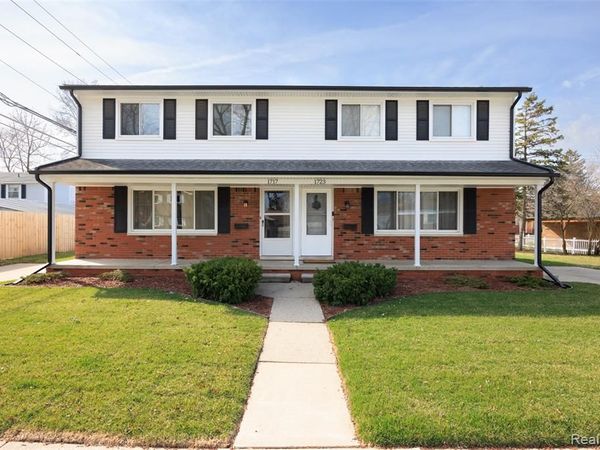 1717 Nakota Road, Royal Oak, MI 48073