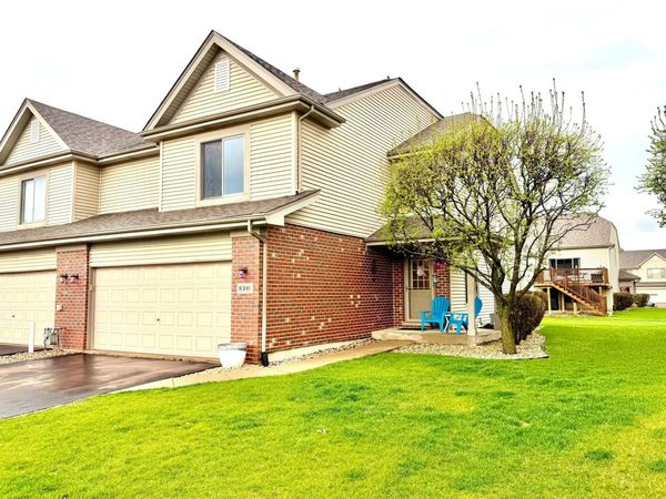 8300 Auburn Lane , Frankfort, IL 60423