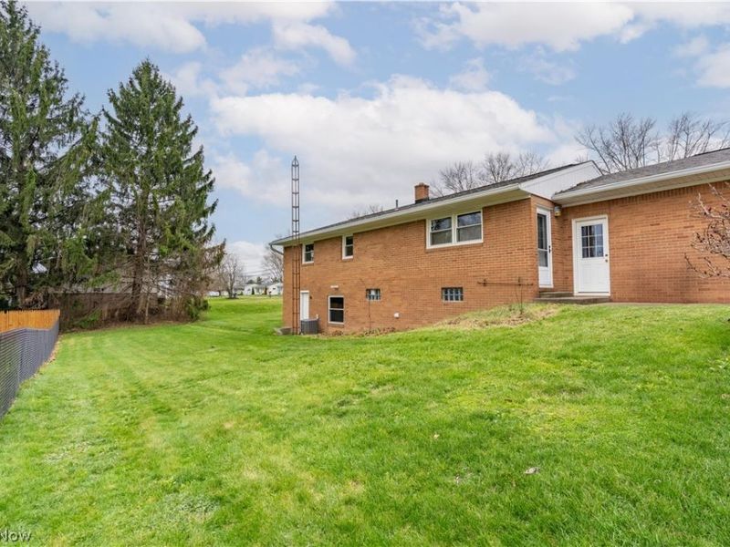 740 Marion Avenue NW, Massillon, OH 44646 Photo 2