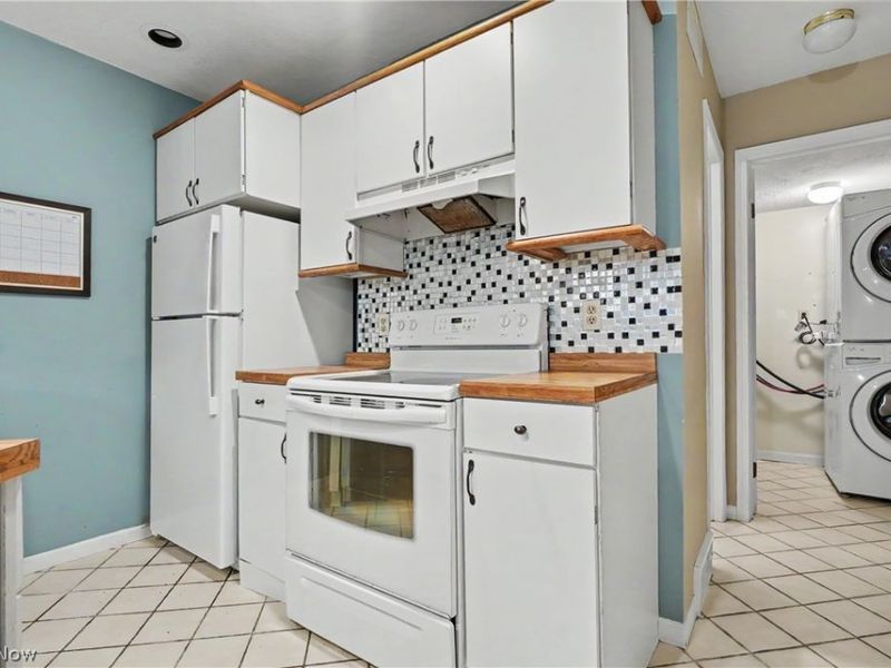 1323 Red Tail Hawk Court, Unit 4, Youngstown, OH 44512 Photo 14