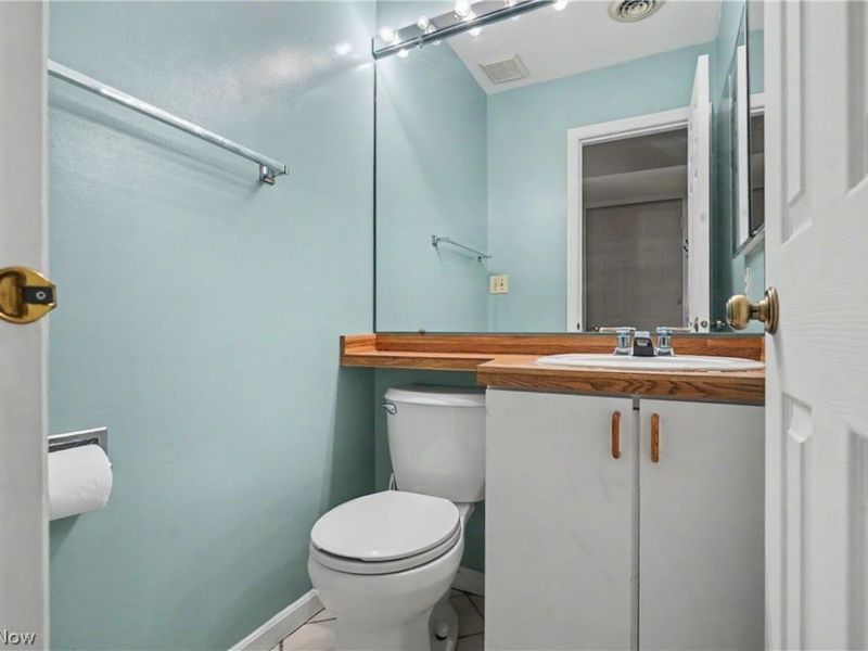 1323 Red Tail Hawk Court, Unit 4, Youngstown, OH 44512 Photo 15