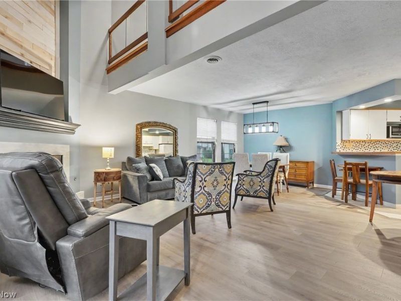 1323 Red Tail Hawk Court, Unit 4, Youngstown, OH 44512 Photo 2