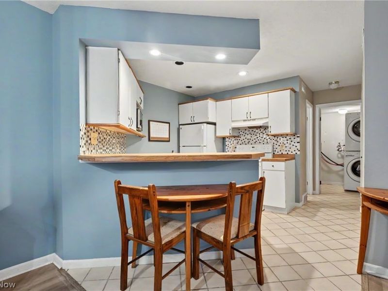 1323 Red Tail Hawk Court, Unit 4, Youngstown, OH 44512 Photo 5