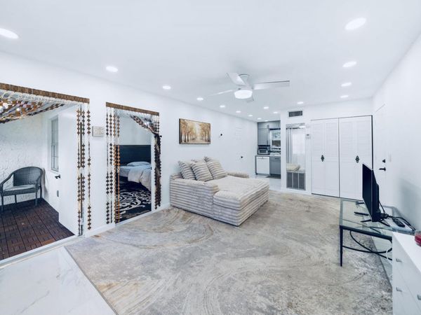 129 Lake Carol Drive, Unit 129, West Palm Beach, FL 33411