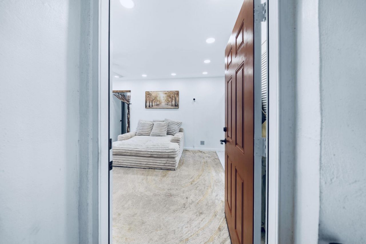 129 Lake Carol Drive, Unit 129, West Palm Beach, FL 33411 Photo