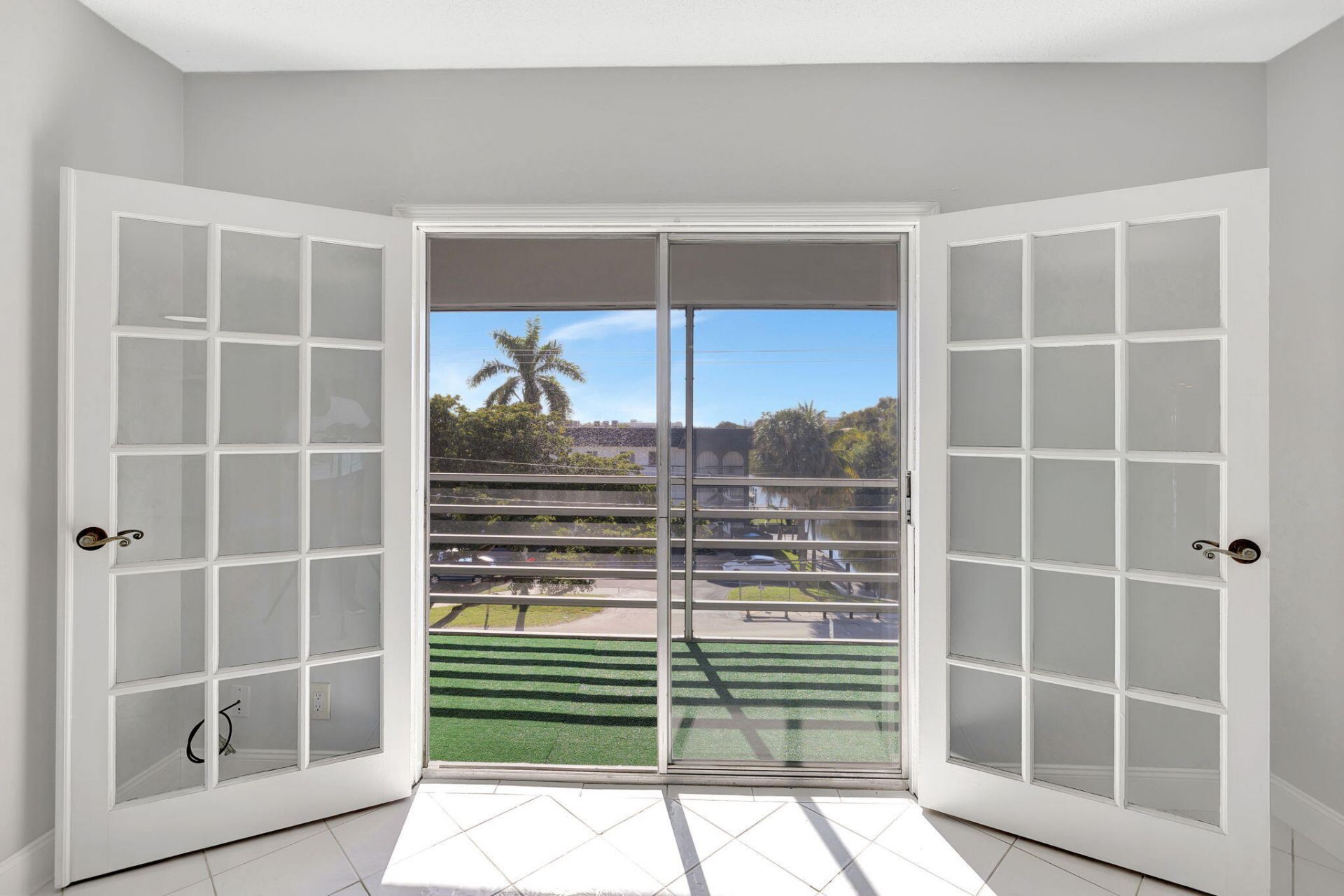 1407 NE 56th Street, Unit 408, Fort Lauderdale, FL 33334 Photo