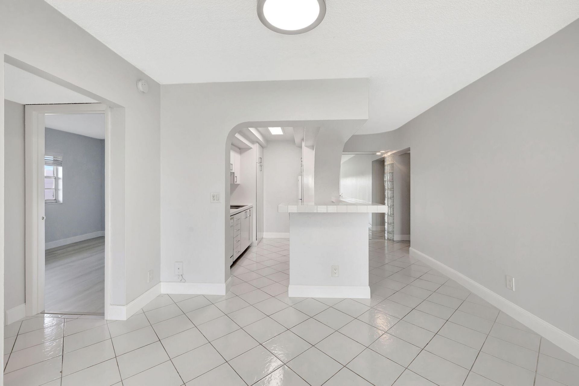 1407 NE 56th Street, Unit 408, Fort Lauderdale, FL 33334 Photo