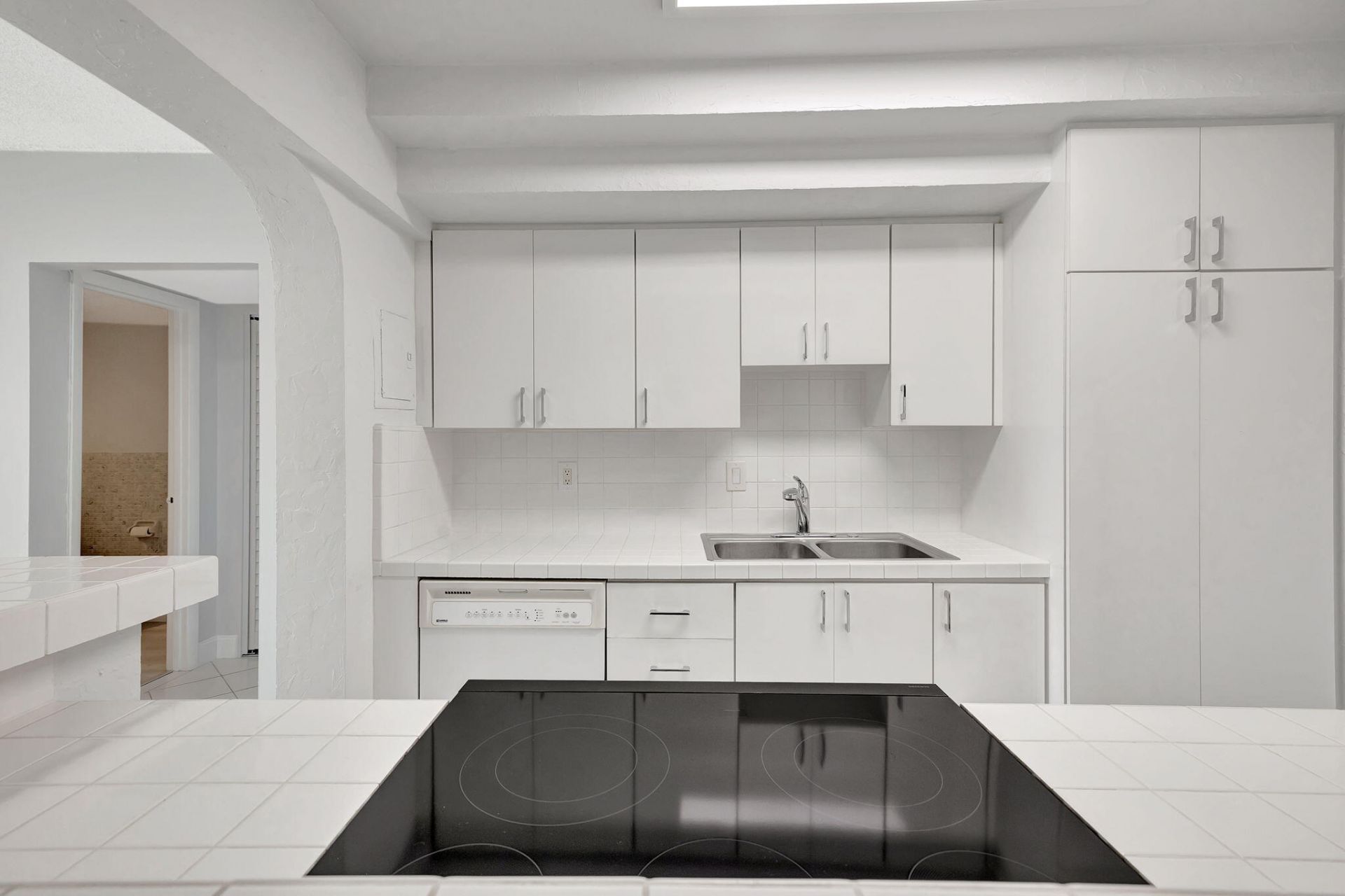 1407 NE 56th Street, Unit 408, Fort Lauderdale, FL 33334 Photo