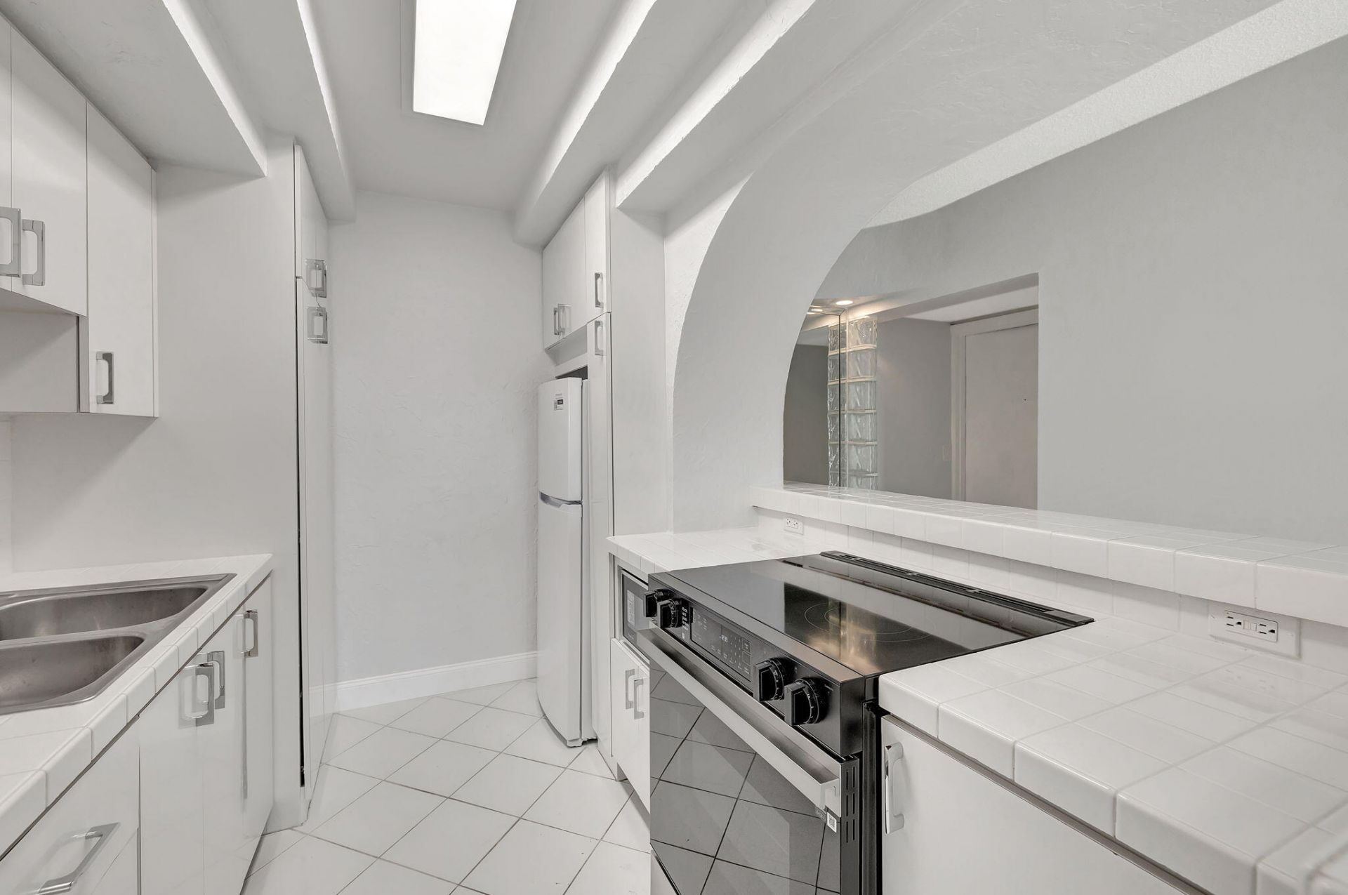 1407 NE 56th Street, Unit 408, Fort Lauderdale, FL 33334 Photo