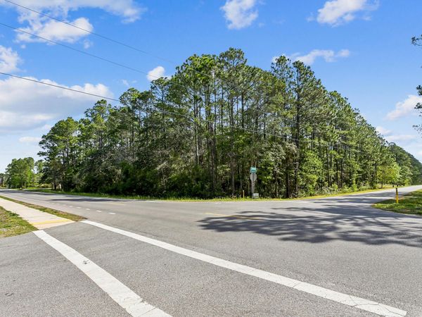 0000 Admiral Street, Navarre, FL 00000