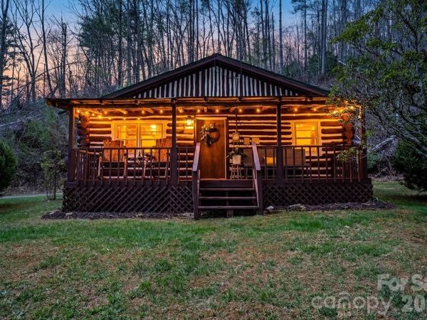 245 Davenport Road , Spruce Pine, NC 28777