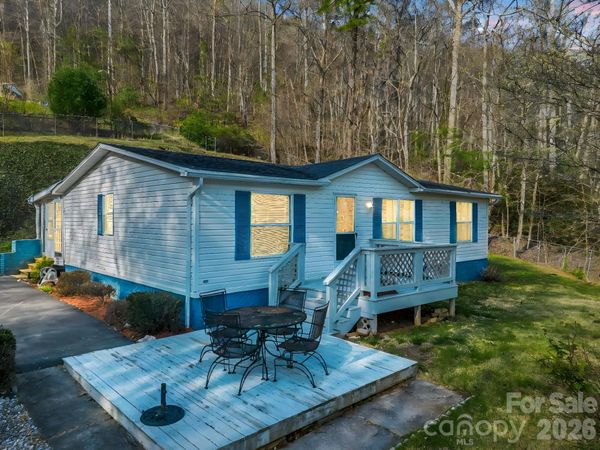 48 Laurel Cove Road , Leicester, NC 28748