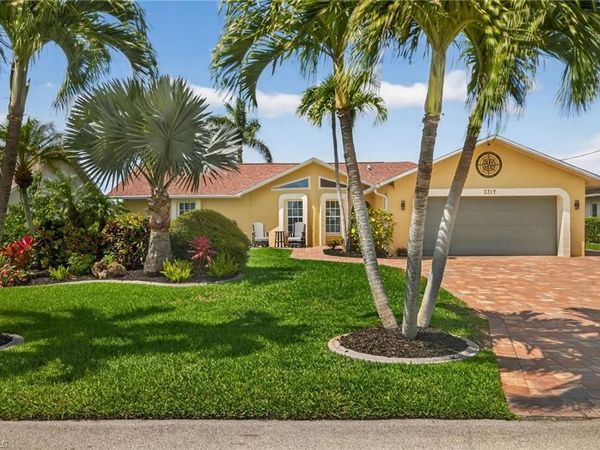 2317 SE 27th TER , CAPE CORAL, FL 33904