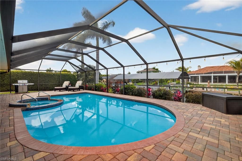 2317 SE 27th Ter , Cape Coral, FL 33904 Photo