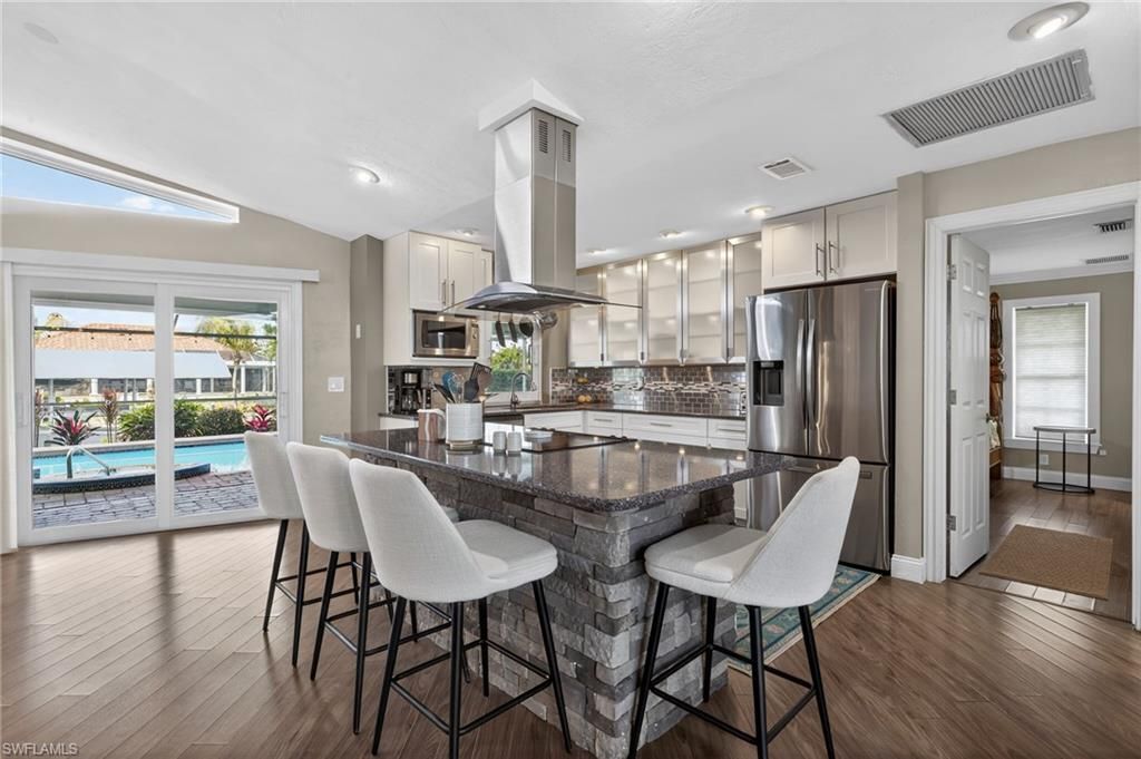 2317 SE 27th Ter , Cape Coral, FL 33904 Photo