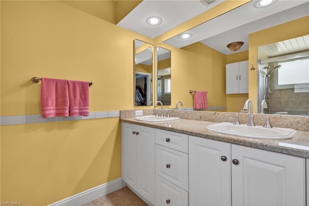 2317 SE 27th Ter , Cape Coral, FL 33904 Photo