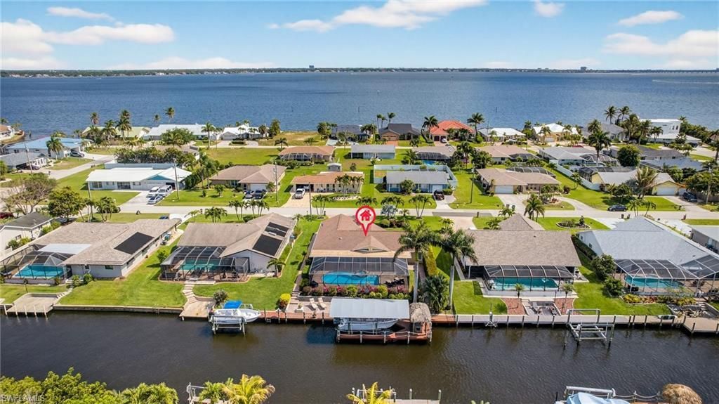 2317 SE 27th Ter , Cape Coral, FL 33904 Photo