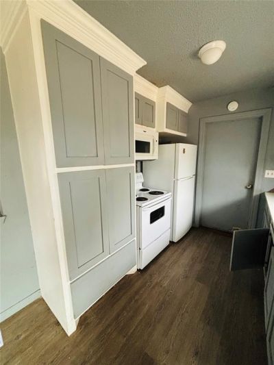 732 N Dallas Avenue, Moore, OK 73160 Main Photo