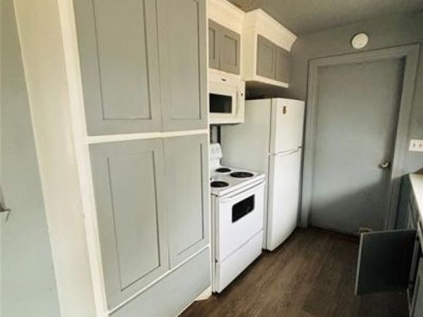 732 N Dallas Avenue, Moore, OK 73160