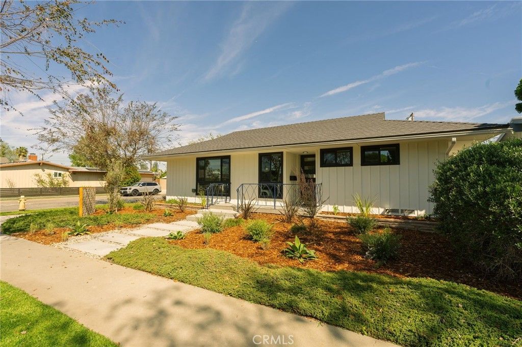 2050 Josie Avenue, Long Beach, CA 90815 Main Photo