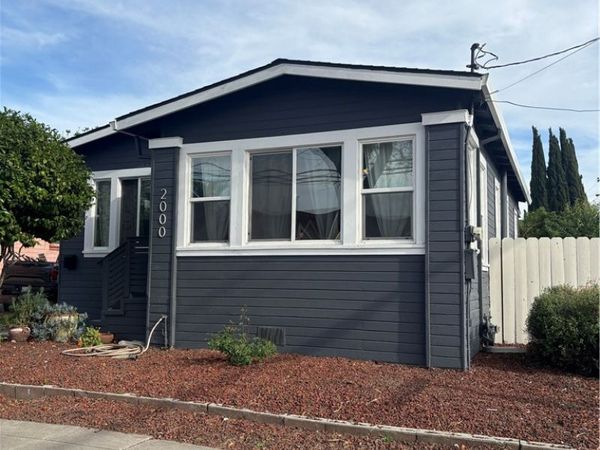 2000 82nd, Oakland, CA 94621
