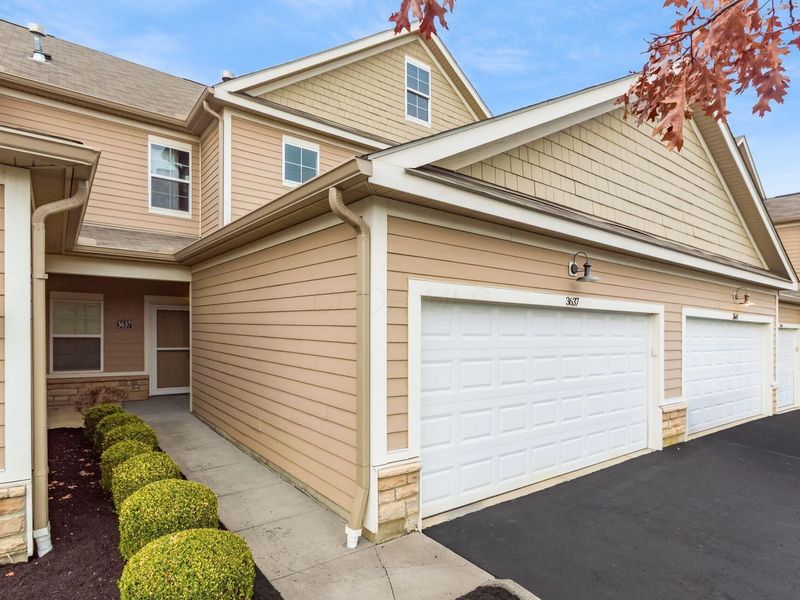 3637 Birkland Circle , Lewis Center, OH 43035 Photo 2