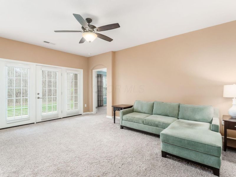 3637 Birkland Circle , Lewis Center, OH 43035 Photo 8