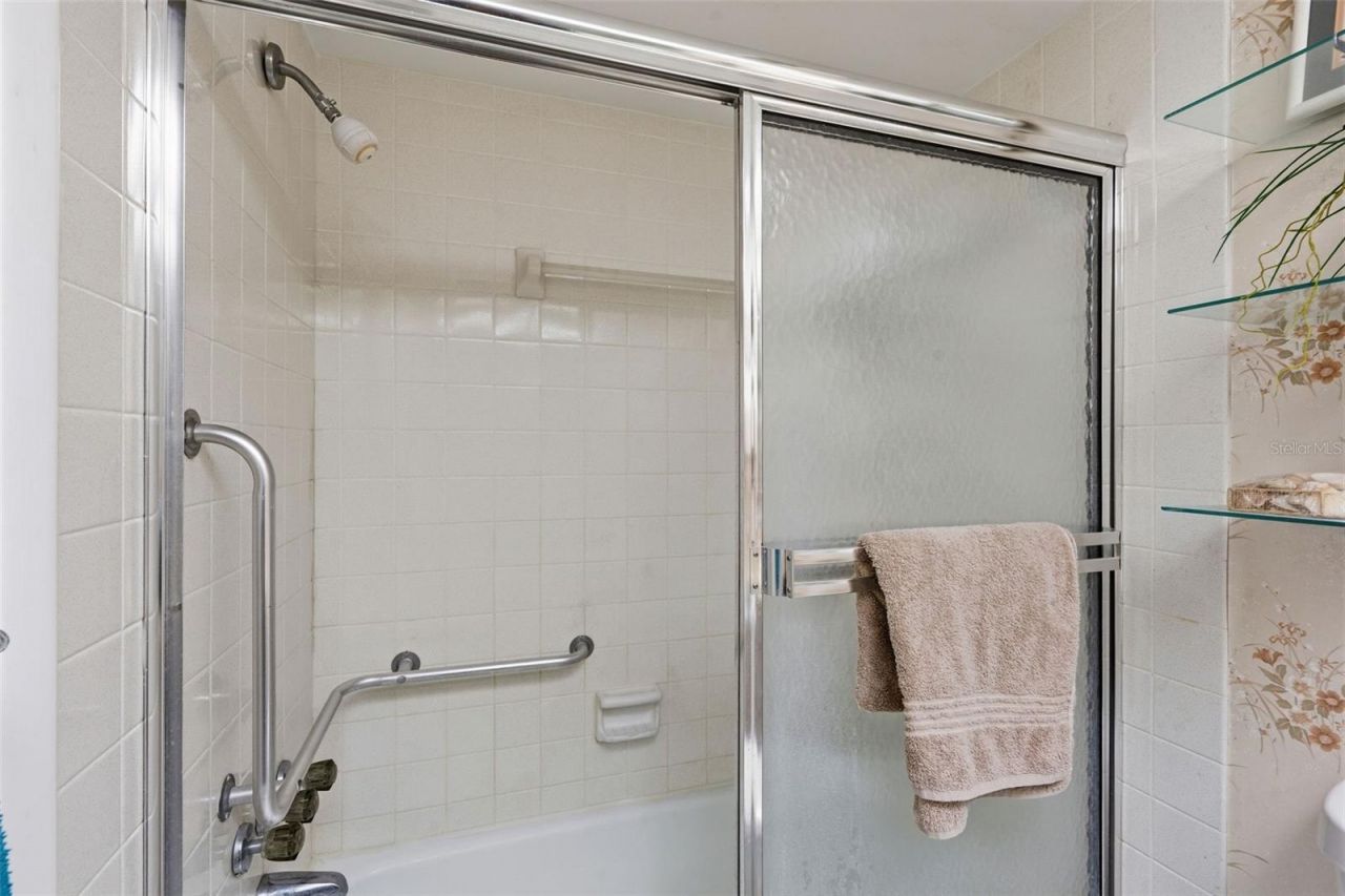 4890 Bay Street Ne, Unit 326, Saint Petersburg, FL 33703 Photo