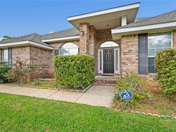 5169 Mossberg Drive E, Theodore, AL 36582