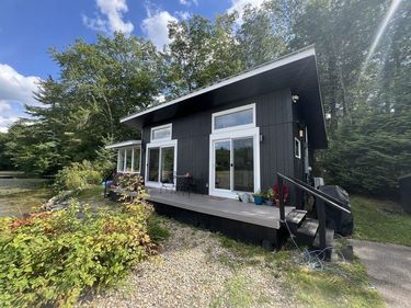 102 River Street, Leicester, MA 01542