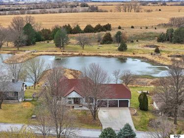 719 Lakeview Drive, Eagle, NE 68347