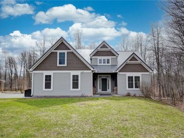 16010 Brown Schoolhouse Road, Holley, NY 14470