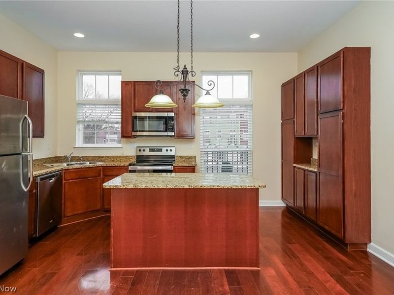 39 Grandview Drive , Rocky River, OH 44116 Photo 3