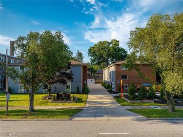 10526 Clifton Boulevard, Unit 203, Cleveland, OH 44102