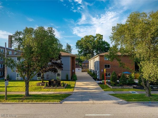 10526 Clifton Boulevard , Unit 203, Cleveland, OH 44102