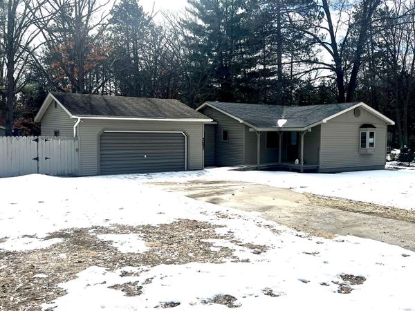 2653 Candlewood Drive, Roscommon, MI 48653