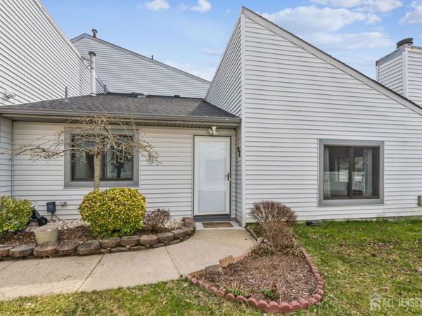 92 Lexington Circle , Old Bridge, NJ 07747