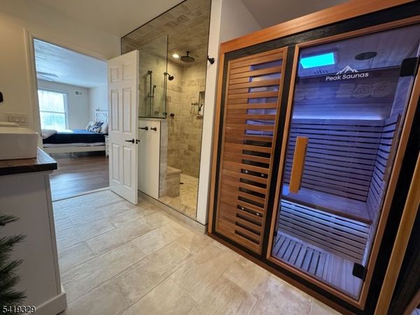 61 E Shore Lake Owassa Rd, Frankford, NJ 07860