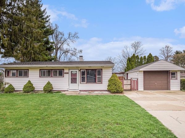 3105 Oakdale Avenue, La Porte, IN 46350