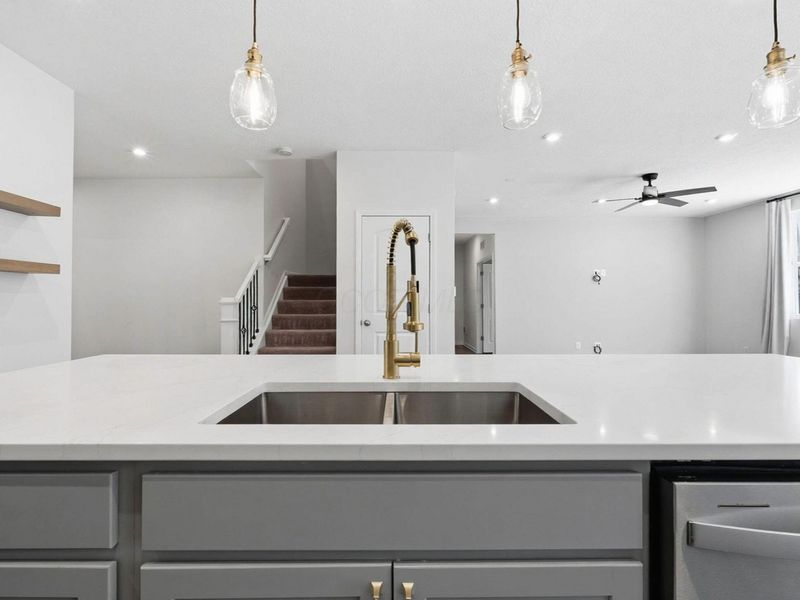 6606 Woods Court, Hebron, OH 43025 Photo 9