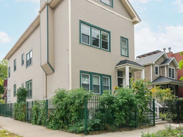 1301 W Nelson Street, Unit G, Chicago, IL 60657