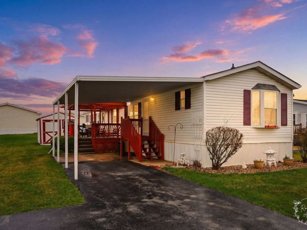 52 Partridge Lane , Beecher, IL 60401