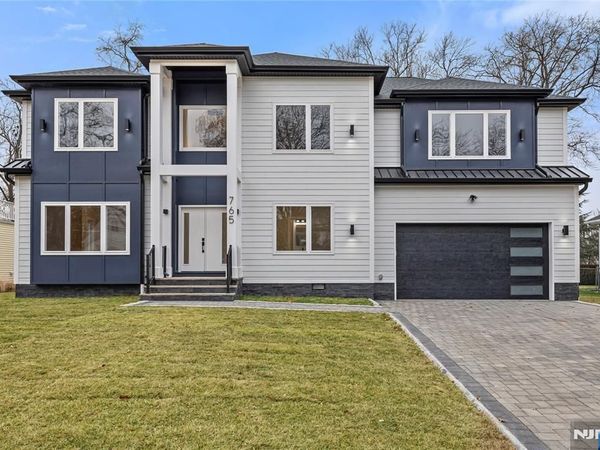 765 7th Avenue, RIVER EDGE, NJ 07661