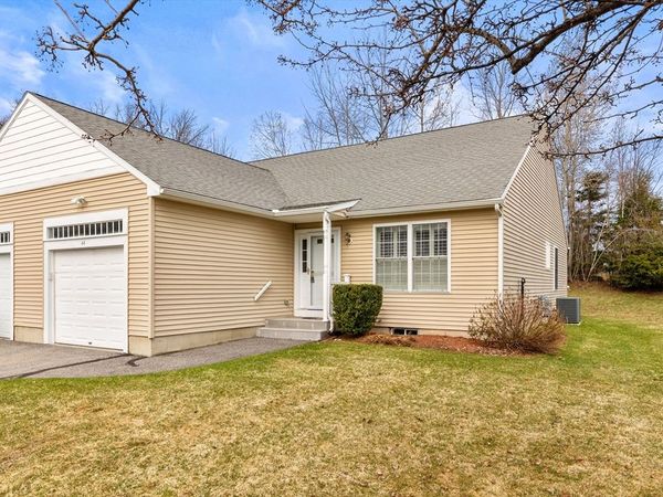 44 Angell Brook Dr, Unit 44, West Boylston, MA 01583