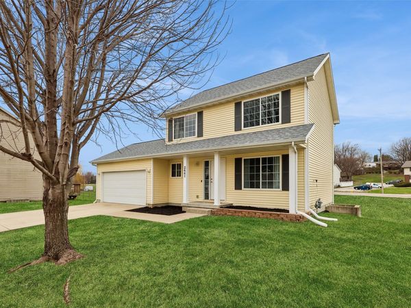 2441 Pine Court, Van Meter, IA 50261