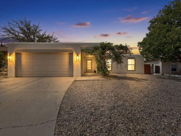 5341 Revi Don Drive NE, Albuquerque, NM 87111