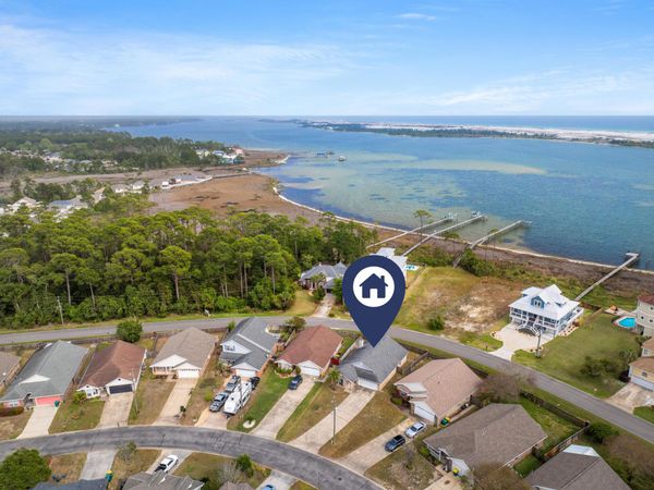 422 Pristine Water Lane, Mary Esther, FL 32569